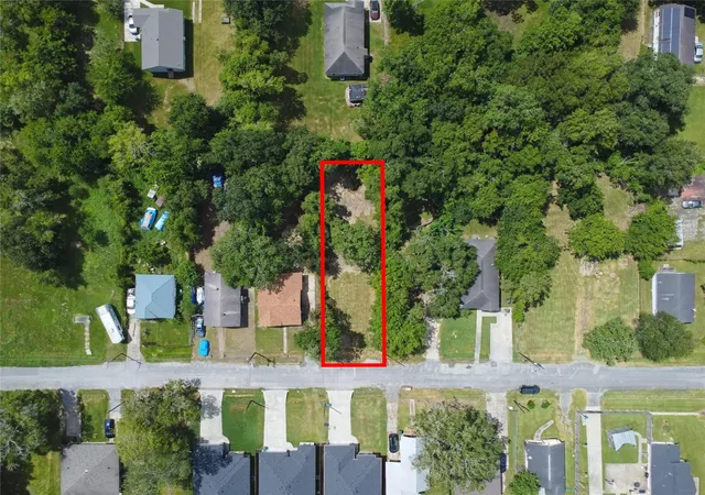 Photo 3 of Sale Pending at 3147 Waverly St, Beaumont, TX 77705 | MLS# 79194037 | Listing updated on 2026-09-20