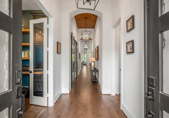 Photo 3 of Single family home for sale at 204 S Empress Green Pl, Montgomery, TX 77316 | MLS# 36159094 | Listing updated on 2026-09-13