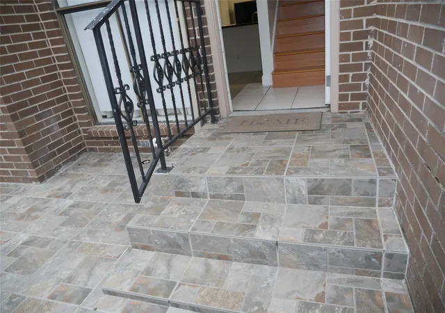 3rd image of 13840 Hollowgreen Dr #106, Houston, TX 77082 | MLS# 58068489