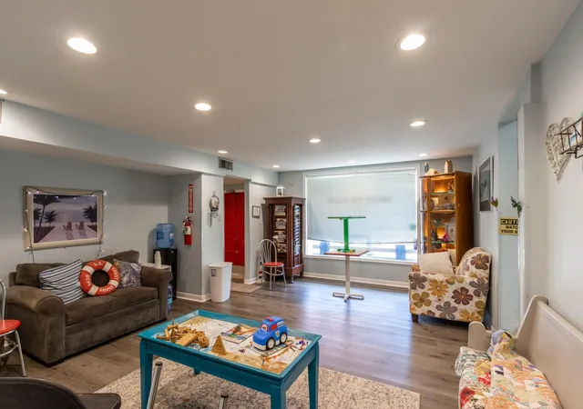 Photo 4 of Sale Pending at 910 Moody Ave, Galveston, TX 77550 | MLS# 85375490 | Listing updated on 2026-08-14