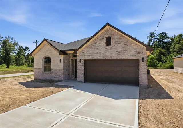 Photo 3 of Single family home for sale at 30903 Brown Pine St, Huffman, TX 77336 | MLS# 62168304 | Listing updated on 2026-08-22