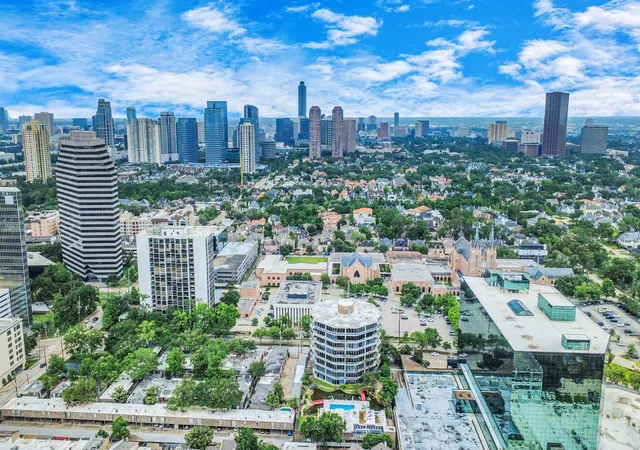 1st image of 5050 Woodway Dr #7L, Houston, TX 77056 | MLS# 6417560