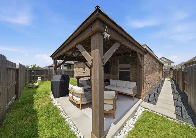 Photo 4 of Single family home for sale at 4919 Sand Clouds Dr, Katy, TX 77493 | MLS# 27247927 | Listing updated on 2026-09-18