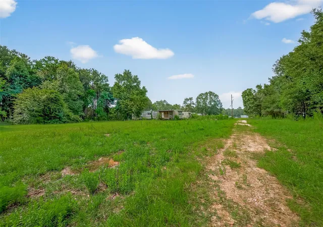 5th image of 905 County Road 379, Cleveland, TX 77328 | MLS# 89651191