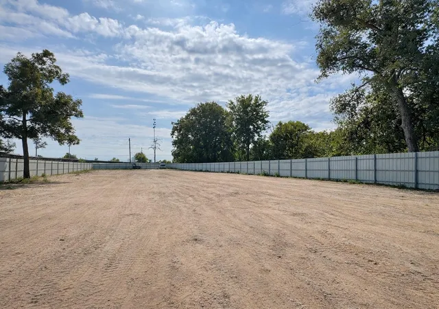 Photo 4 of Land for sale at 7617 Ley Rd, Houston, TX 77028 | MLS# 5068737 | Listing updated on 2026-08-20