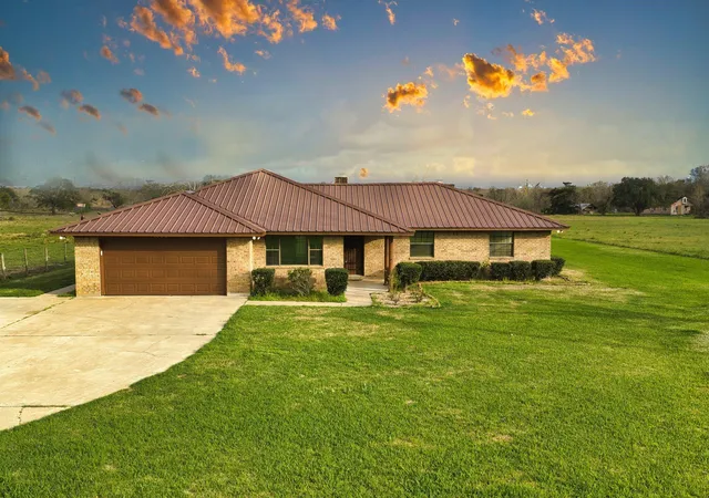 1st image of 1506 Fm 2611, Bay City, TX 77414 | MLS# 8694941