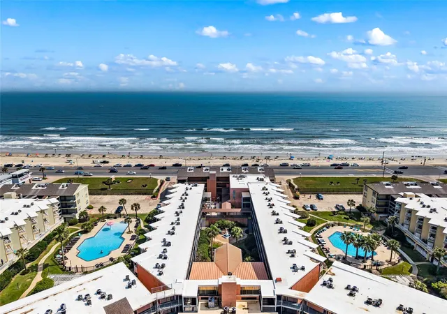3rd image of 6300 Seawall Blvd #3116, Galveston, TX 77551 | MLS# 60582554