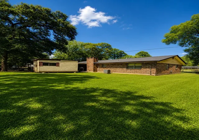 Photo 3 of Single family home for sale at 1610 Lilac Ave, Lufkin, TX 75901 | MLS# 82261248 | Listing updated on 2026-09-15
