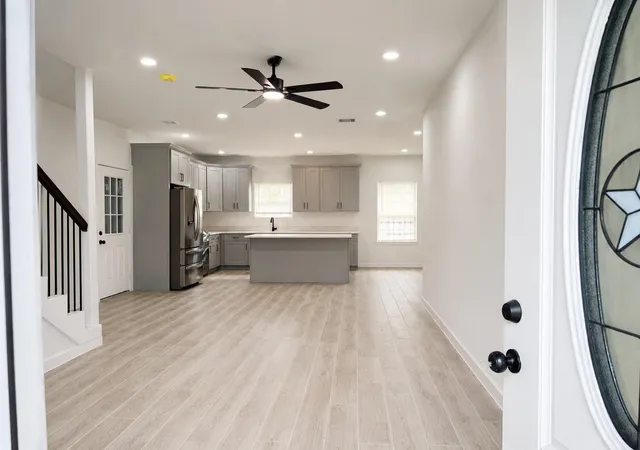 Photo 4 of Single family home for sale at 9210 Martell St, Houston, TX 77051 | MLS# 95755082 | Listing updated on 2026-08-04