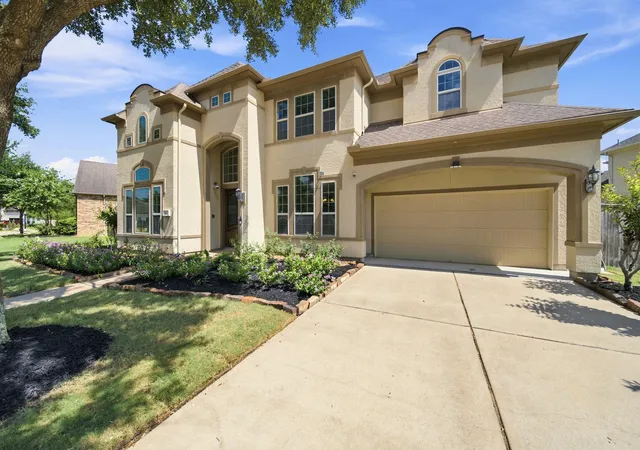 Photo 2 of Single family home for sale at 4023 Sutton Shadow Ln, Katy, TX 77494 | MLS# 42863142 | Listing updated on 2026-08-14