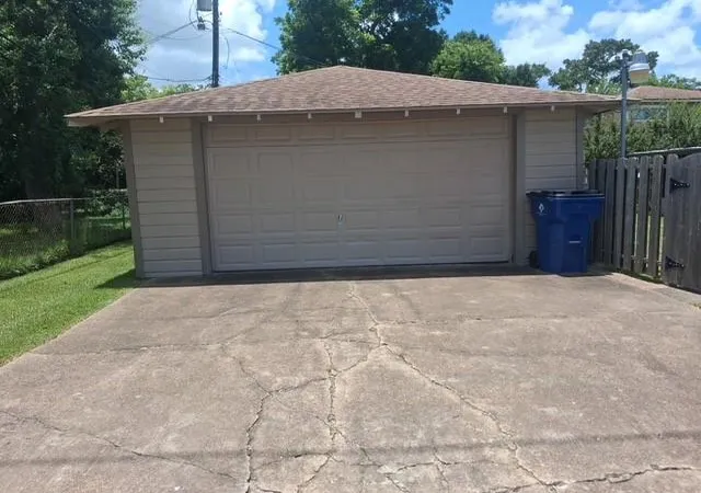 Homes for sale in Angleton, TX | 1116 Southampton St, Angleton, TX 77515 | MLS# 32668461