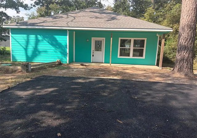 1st image of 182 Yaupon Crk, Onalaska, TX 77360 | MLS# 21389234