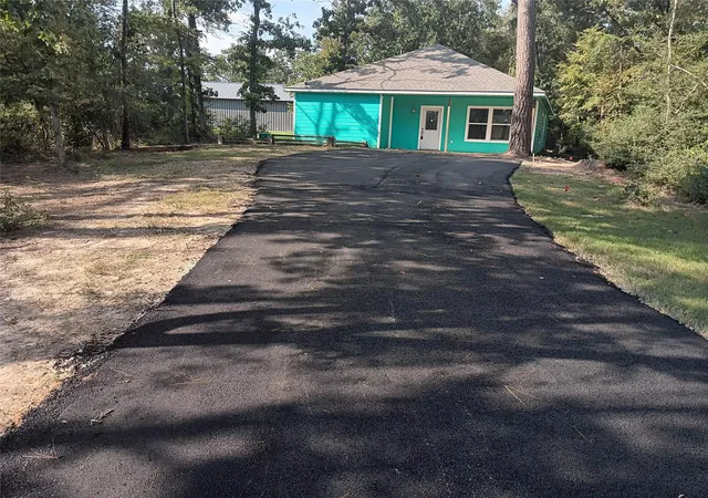 2nd image of 182 Yaupon Crk, Onalaska, TX 77360 | MLS# 21389234