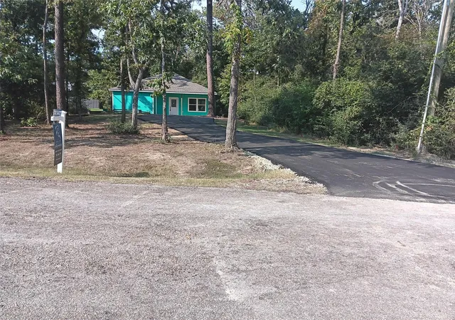 3rd image of 182 Yaupon Crk, Onalaska, TX 77360 | MLS# 21389234