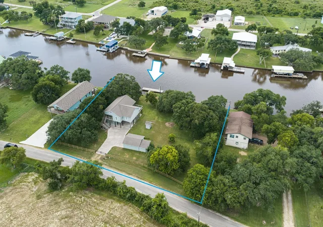 image of 1814 County Road 297, Bay City, TX 77414 | MLS# 24721637