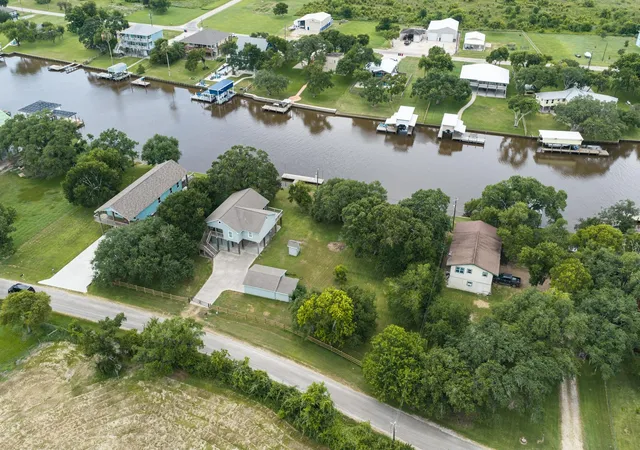 image of 1814 County Road 297, Bay City, TX 77414 | MLS# 24721637