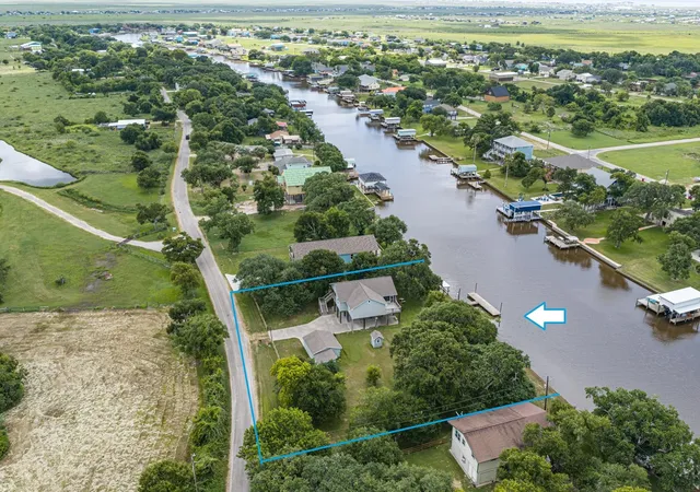 image of 1814 County Road 297, Bay City, TX 77414 | MLS# 24721637