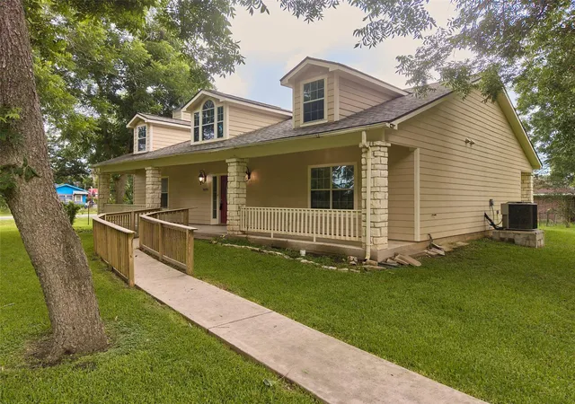 3rd image of 2605 N Abell St, Wharton, TX 77488 | MLS# 53092047