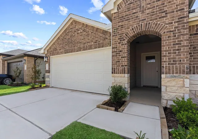 Photo 2 of Single family home for sale at 5004 Rosemary Creek Dr, Rosenberg, TX 77469 | MLS# 35054242 | Listing updated on 2026-09-15