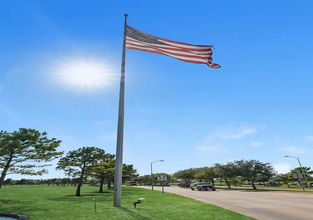 Photo 3 of Single family home for sale at 4515 Breezewood Dr, Rosenberg, TX 77471 | MLS# 97394934 | Listing updated on 2026-09-14