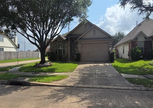 2nd image of 2406 Cardinal Elm St, Fresno, TX 77545 | MLS# 98143799