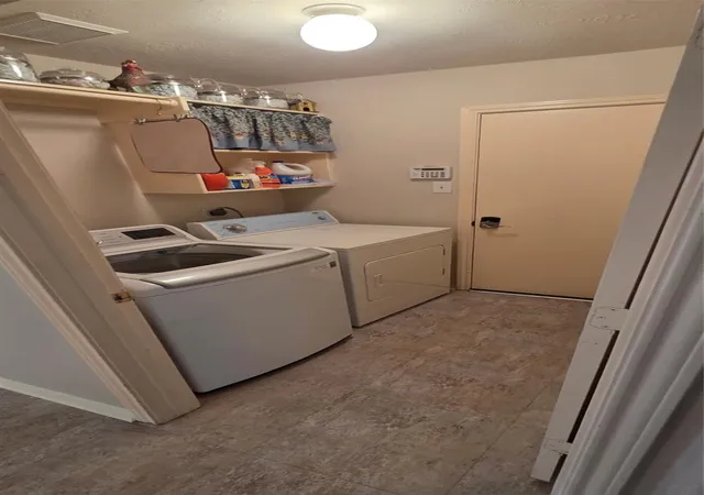 Photo 4 of Single family home for sale at 2406 Cardinal Elm St, Fresno, TX 77545 | MLS# 98143799 | Listing updated on 2026-09-12