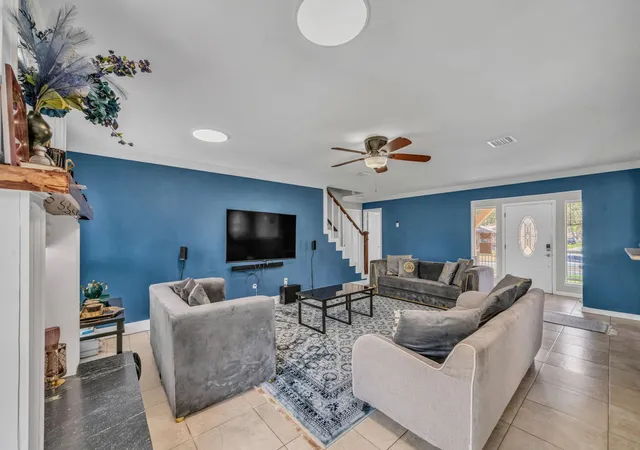 Photo 3 of Single family home for sale at 6514 Vialinda Dr, Houston, TX 77083 | MLS# 37199934 | Listing updated on 2026-08-05