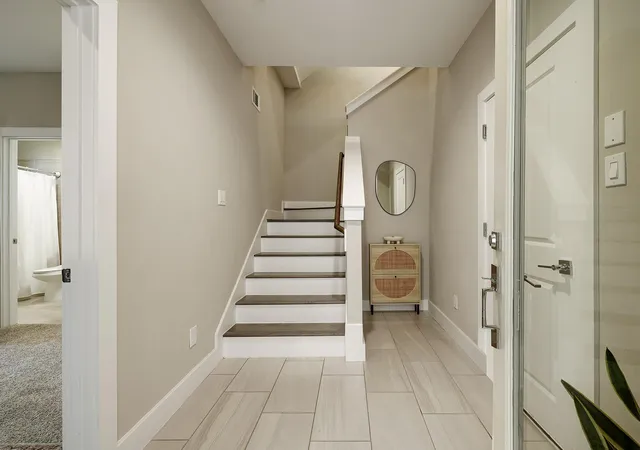 Photo 2 of Single family home for sale at 2114 Bella Amanecer Ln, Houston, TX 77055 | MLS# 17124281 | Listing updated on 2026-06-27