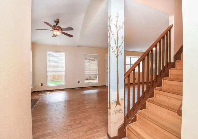 image of 7822 Greenedge Dr, Houston, TX 77040 | MLS# 54134729
