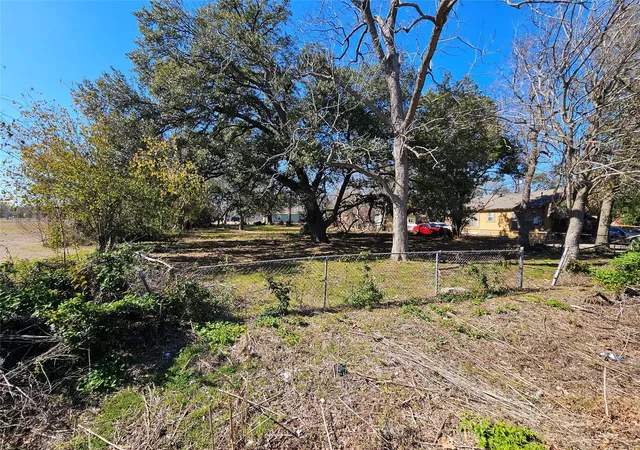 Photo 1 of Land for sale at 5120 Shreveport Blvd, Houston, TX 77028 | MLS# 10630834 | Listing updated on 2026-02-28