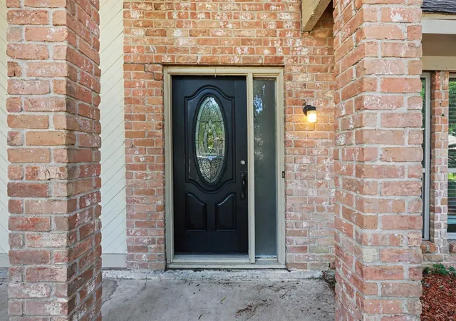 Photo 2 of Single family home for sale at 2174 Little Cedar Dr, Kingwood, TX 77339 | MLS# 66534810 | Listing updated on 2026-09-10