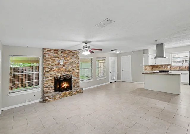 Photo 3 of Single family home for sale at 2174 Little Cedar Dr, Kingwood, TX 77339 | MLS# 66534810 | Listing updated on 2026-09-10