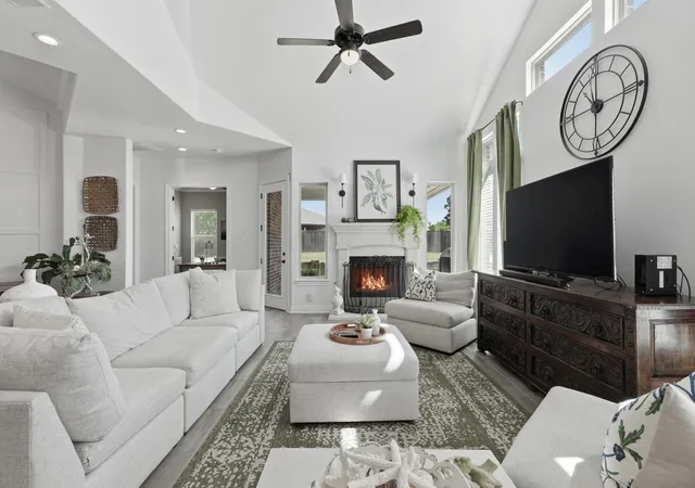 Photo 3 of Sale Pending at 6015 Henry Hamlet Dr, Conroe, TX 77304 | MLS# 89100359 | Listing updated on 2026-09-20
