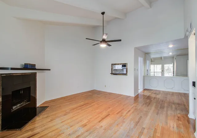 3rd image of 5711 Sugar Hill Dr #108, Houston, TX 77057 | MLS# 28853610