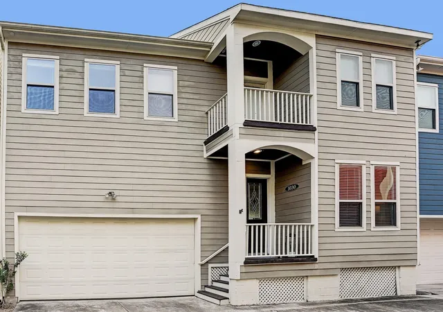 2nd image of 1030 W 16th St, Houston, TX 77008 | MLS# 11411284