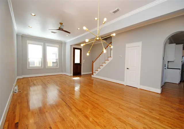 5th image of 1030 W 16Th St, Houston, TX 77008 | MLS# 11411284
