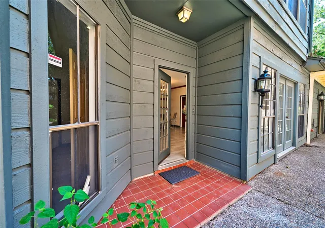 Photo 3 of Single family home for sale at 14317 Cashel Forest Dr, Houston, TX 77069 | MLS# 44807249 | Listing updated on 2026-08-21