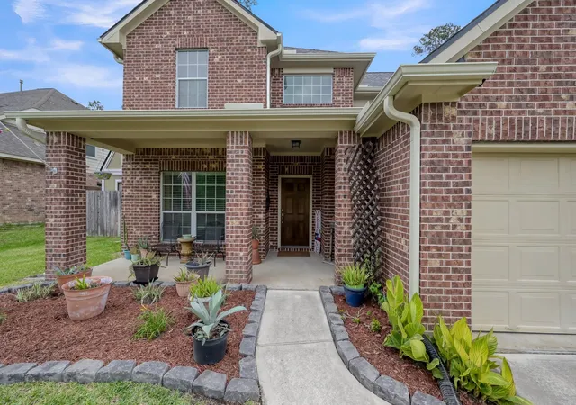 Homes for sale in Conroe, TX | 40 Westchester Dr, Conroe, TX 77304 | MLS# 68511555