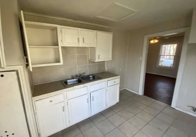 3rd image of 4418 Davenport St, Houston, TX 77051 | MLS# 45435730
