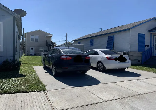 34th image of 5109 Avenue L, Galveston, TX 77551 | MLS# 24955026