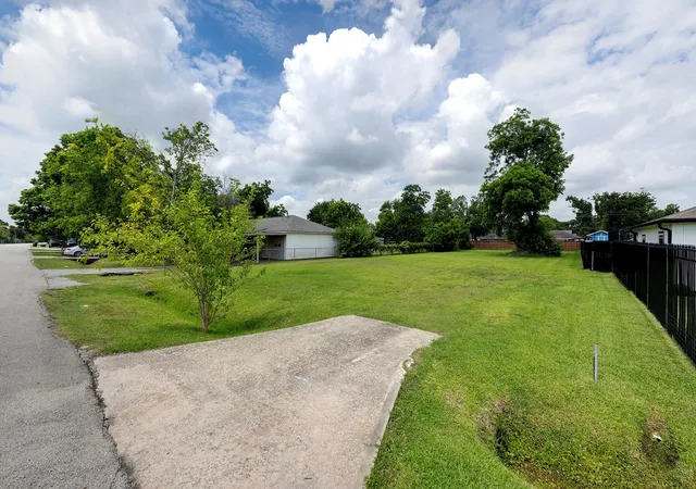 Photo 2 of Land for sale at 1923 Harland Dr, Houston, TX 77055 | MLS# 50081903 | Listing updated on 2026-07-02