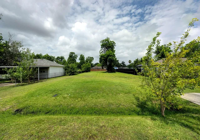 Photo 3 of Land for sale at 1923 Harland Dr, Houston, TX 77055 | MLS# 50081903 | Listing updated on 2026-07-02