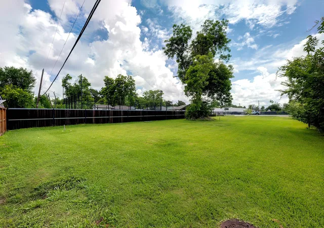 Photo 3 of Land for sale at 1923 Harland Dr, Houston, TX 77055 | MLS# 50081903 | Listing updated on 2026-07-02