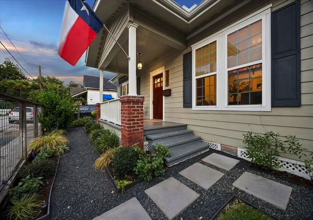 4th image of 106 Alma St, Houston, TX 77009 | MLS# 40423472