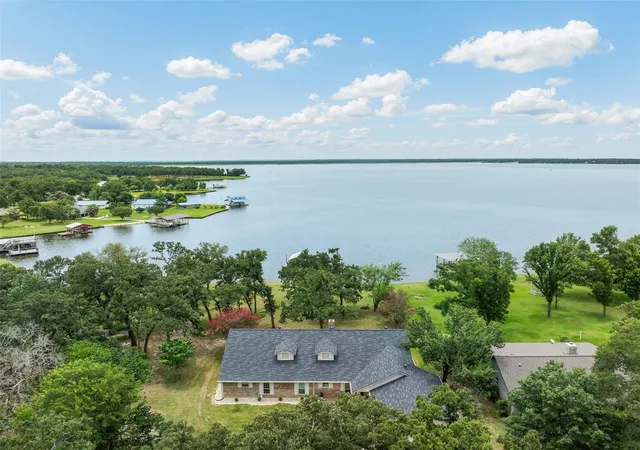 Homes for sale in Marquez, TX | 20228 County Road 376, Marquez, TX 77865 | MLS# 59234806