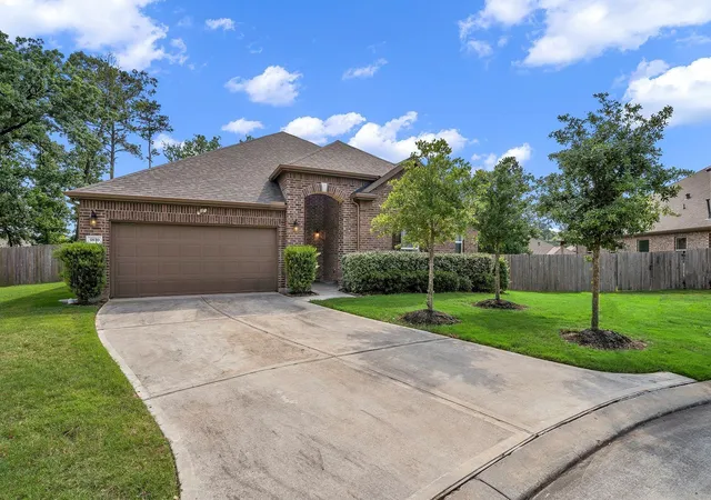 Photo 1 of Sale Pending at 1810 Daly Way, Conroe, TX 77304 | MLS# 35806167 | Listing updated on 2026-09-21