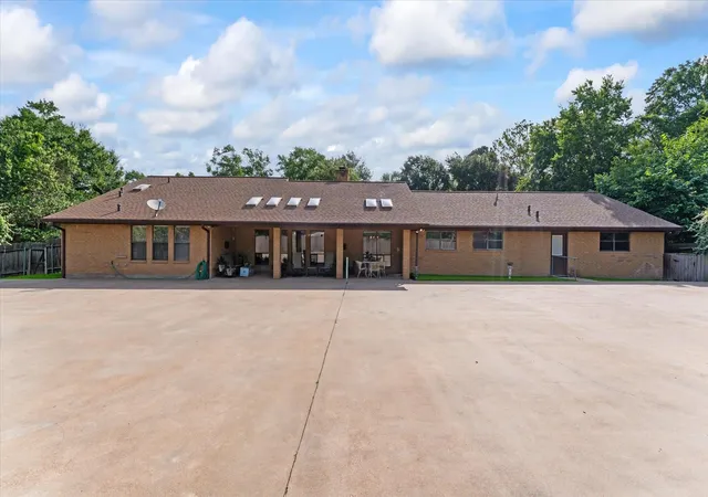 4th image of 120 Hickory St, Huntsville, TX 77320 | MLS# 33543119