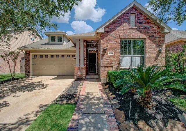 Photo 1 of Single family home for sale at 18314 N Elizabeth Shore Loop, Cypress, TX 77433 | MLS# 48811103 | Listing updated on 2026-08-26