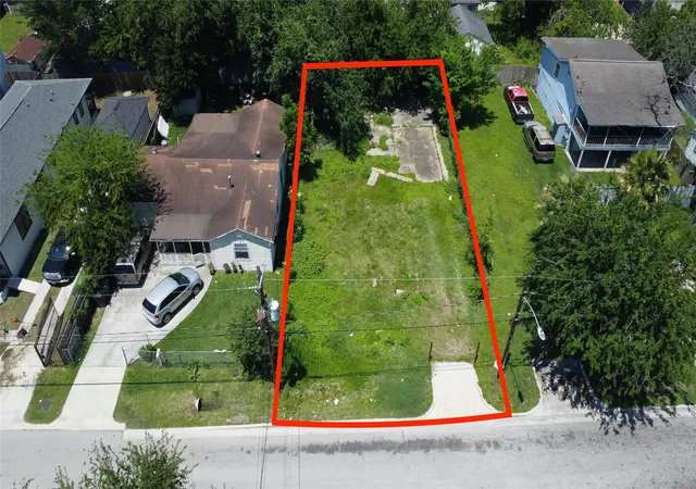 1st image of 1209 E 27th St, Houston, TX 77009 | MLS# 2141763