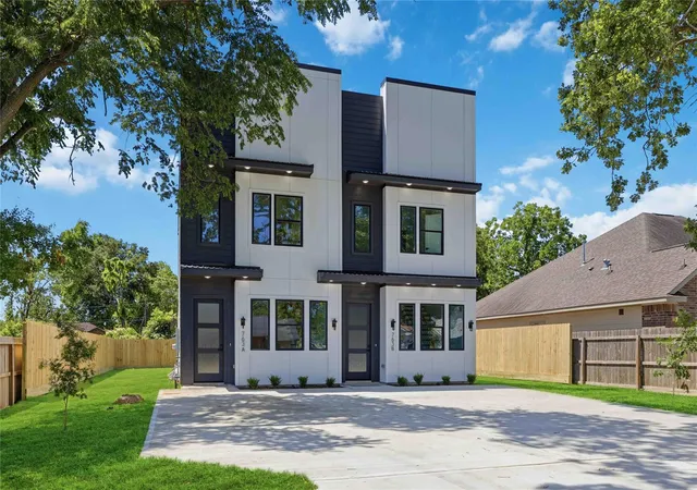 2nd image of 763 Fair St, Houston, TX 77088 | MLS# 73186850